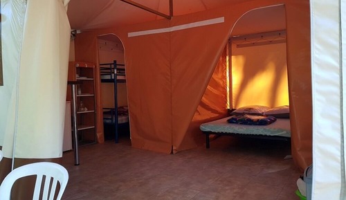 Tent (Cyrus)