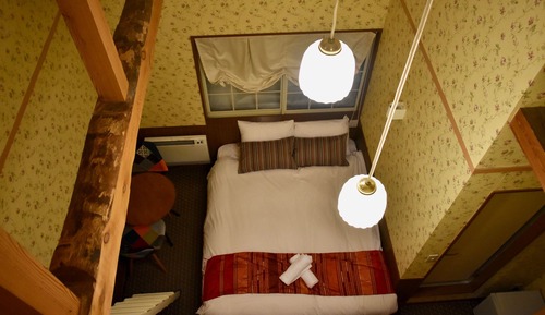 Standard Queen Room