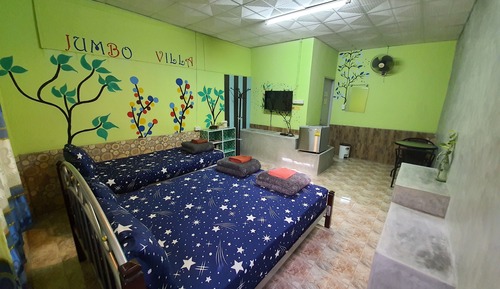 Family Room, Multiple Beds, Non Smoking