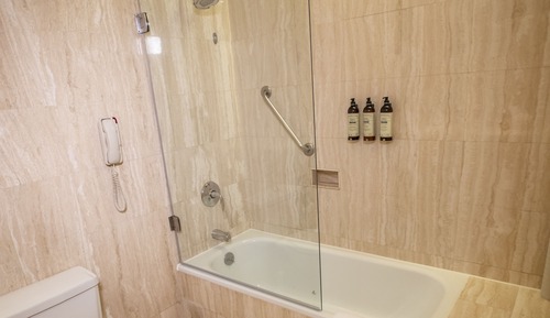 Suite, 1 King Bed, Non Smoking (Colonial)