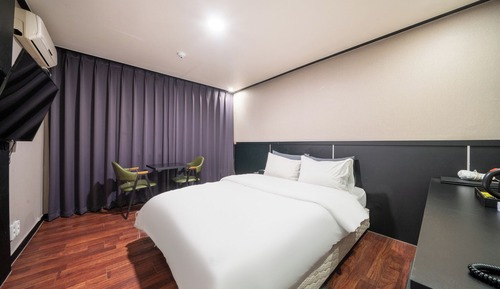 Standard Double Room (Free access to fitness)