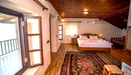 Kekova Deluxe 15