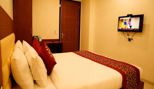 Premium Room, 1 King Bed, Non Smoking