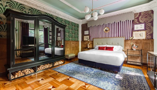 Presidential Room