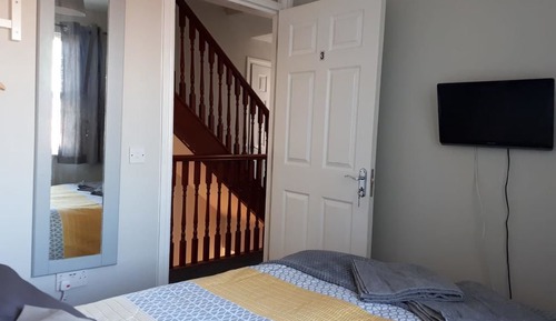 Basic Double Room, 1 Double Bed, Shared Bathroom