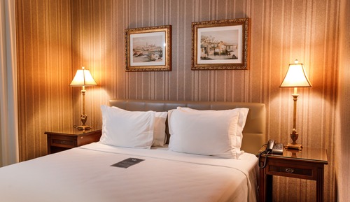 Premium Room