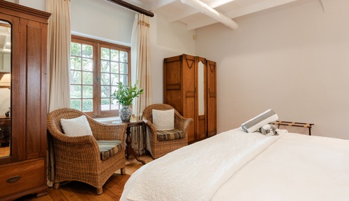 Comfort Cottage, 2 Bedrooms, Garden View
