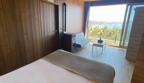 Comfort Cabin