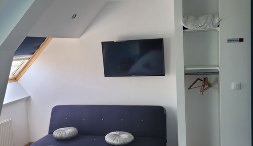 Comfort Triple Room (8)