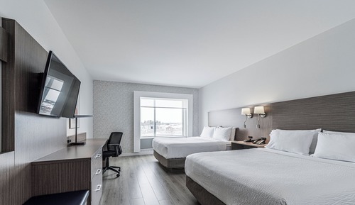 Suite, Multiple Beds