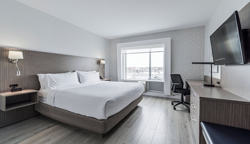 Standard Room, 1 King Bed