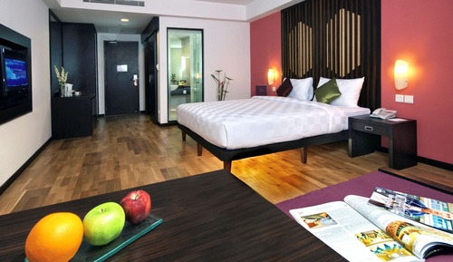 Superior Room, 1 King Bed