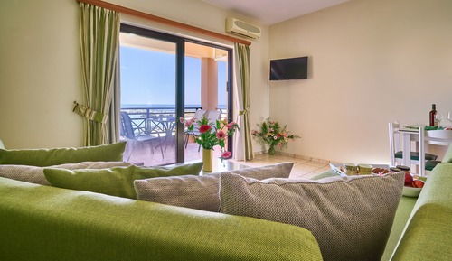 One bedroom Apartment with Sea View