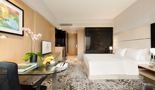 Premium Room, 1 King Bed, Club Lounge Access