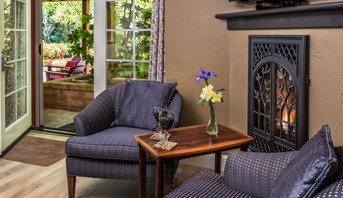 The Cypress, 1 King Bed, Private Bathroom