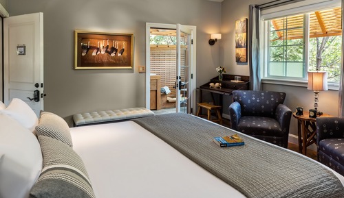 The Gray Pine, 1 King Bed, Private Bathroom, Mountain View