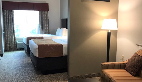 2 Queen Beds, Suite, Nonsmoking