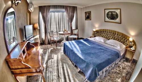Classic Double Room, 1 Queen Bed