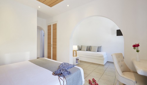 Superior Triple Room, Garden View