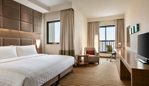 Superior Room, 1 King Bed (Traders Club)