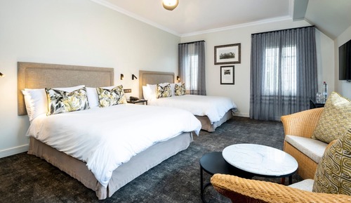 Family Room, Multiple Beds
