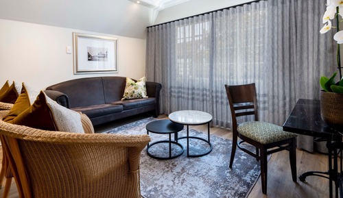 Deluxe Suite