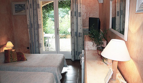 Double Room, Pool View, Ground Floor (07)
