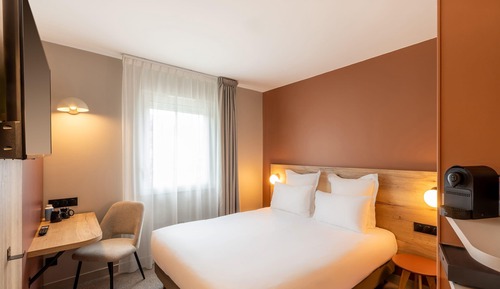 Standard Room, 1 Queen Bed, Non Smoking