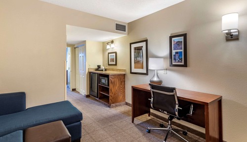 Suite, 2 Queen Beds with Sofa Bed Non Smoking