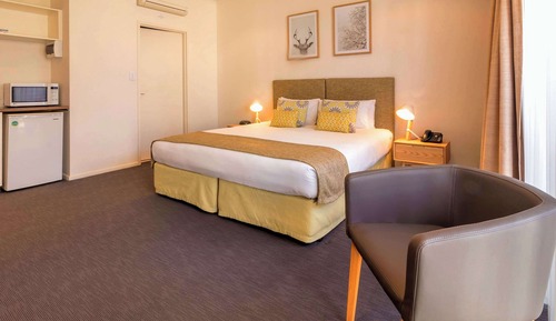 Standard Room, 1 King Bed, Non Smoking