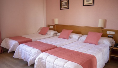 Triple Room (2 Adults + 1 Child)