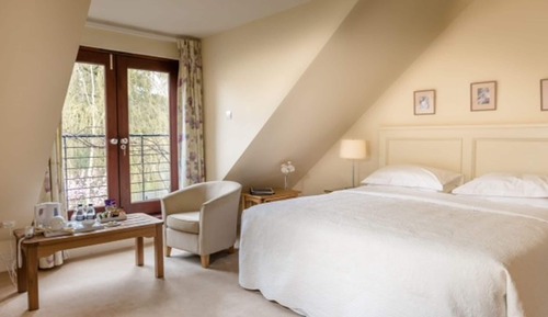 Double Room (Ash)