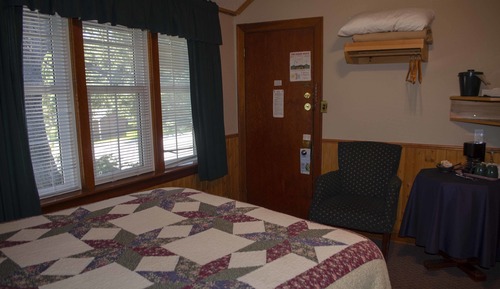 Suite, 1 King Bed