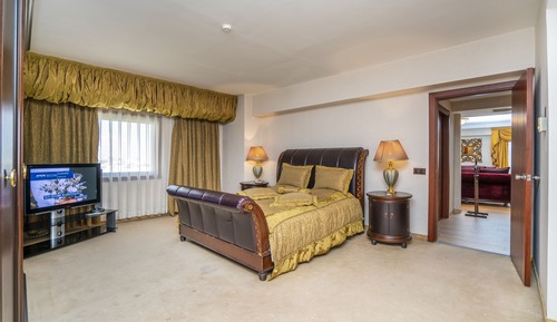 Presidential Room