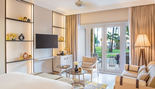 Classic Room, 1 King Bed, Balcony (Sunset View)