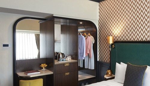 Executive Suite