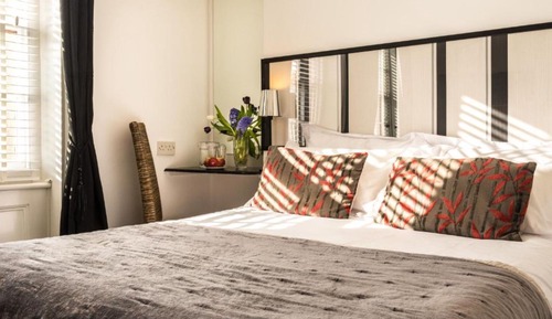 Double Room (Small)
