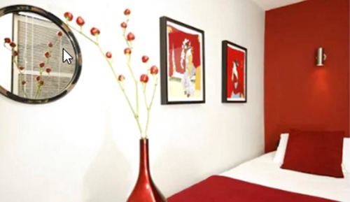 King or Twin Room with Shared Bathroom
