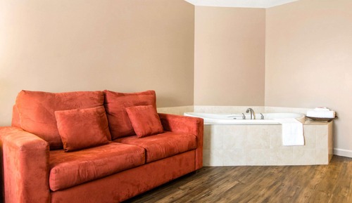 Suite, 1 King Bed with Sofa bed, Non Smoking