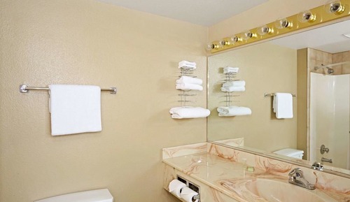 Room, 2 Queen Beds, Smoking