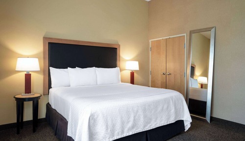Suite, 1 King Bed, Non Smoking