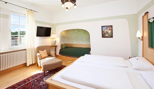 Triple Room (main building)