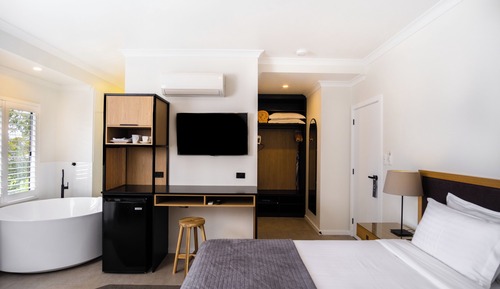 Ocean View Suite - Twin Bed