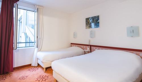 Triple Room