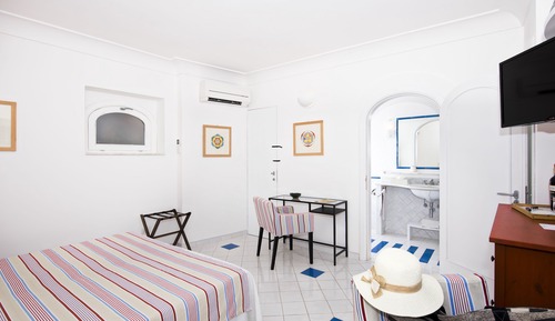 Economy Double Room, Annex Building (Giorgio)