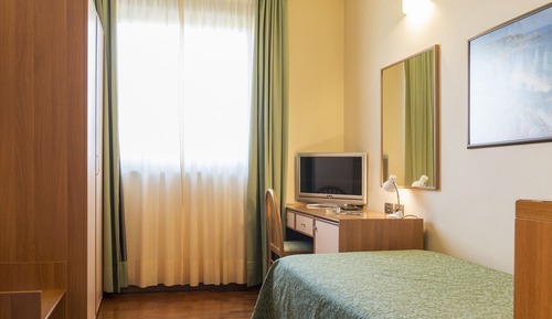 Classic Single Room