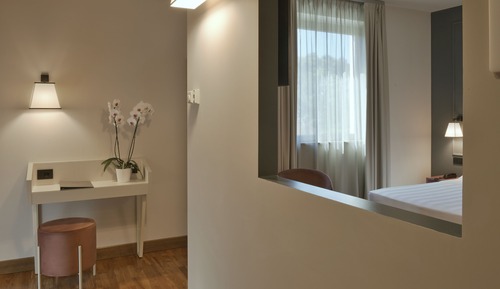 Junior Room, Garden View (Single Use)