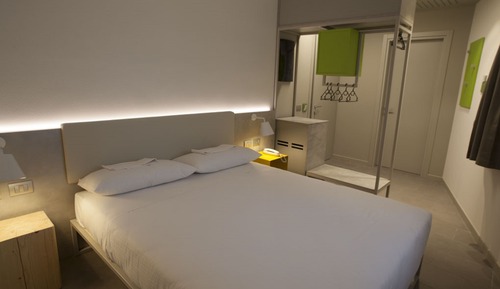 Family Room, 2 Bedrooms, Connecting Rooms