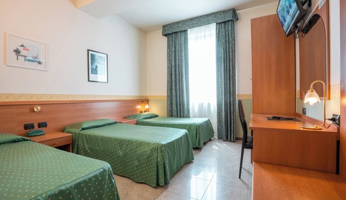 Standard Triple Room (Dependance)