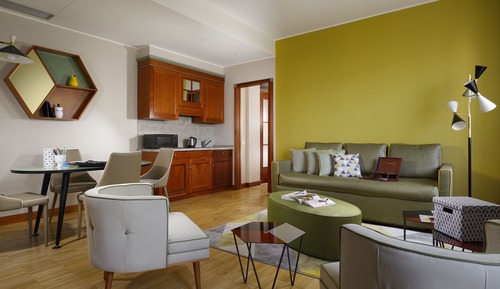 Deluxe Apartment